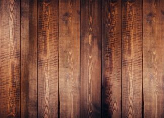 Z jakiego materiału wpust?