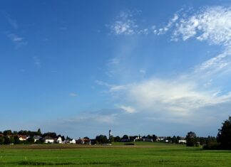Co można postawić na działce bez zgłoszenia?