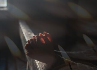 Jak daleko może być WC od pionu?