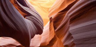 Jaki otwór pod anemostat?