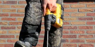 Jaki otwór w stropie pod anemostat?