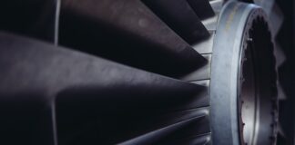 Jaka kratka wentylacyjna do łazienki w bloku?